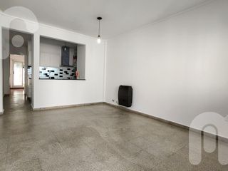 Foto 2 de VENTA DEPARTAMENTO CON JARDIN EN LA PLATA