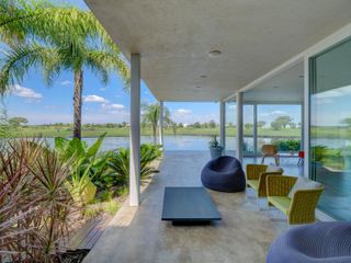 Foto 4 de Increible casa al agua y golf