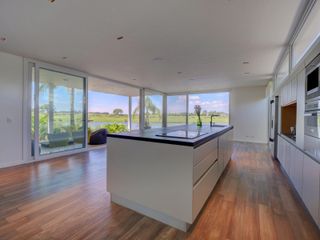 Foto 5 de Increible casa al agua y golf
