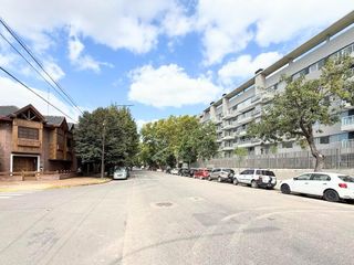 Foto 1 de Venta Casa Ideal Uso Comercial Frente a Mil Aires