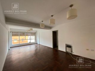 Foto 1 de Departamento de 3 dormitorios en alquiler - Obispo Salguero Centro