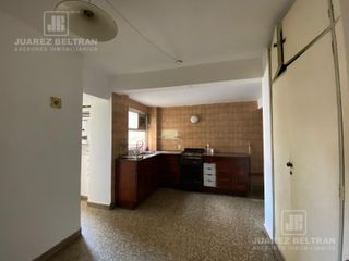 Foto 15 de Departamento de 3 dormitorios en alquiler - Obispo Salguero Centro