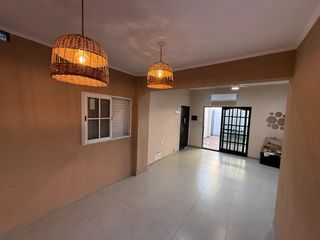 Foto 4 de Venta casa Santa Fe - Interna Saavedra 2200 - excelente estado