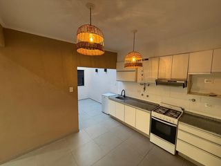 Foto 3 de Venta casa Santa Fe - Interna Saavedra 2200 - excelente estado