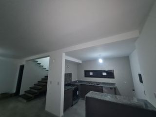 Foto 6 de ARGUELLO  - ALQUILER - HOUSING  - CASA 2 DORMITORIOS