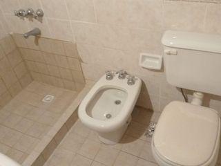 Foto 8 de PH en alquiler - 2 Dormitorios 1 Baño - Cochera - 83Mts2 - La Plata