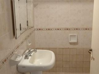 Foto 7 de PH en alquiler - 2 Dormitorios 1 Baño - Cochera - 83Mts2 - La Plata