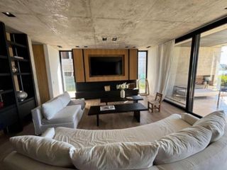 Foto 4 de Casa en Alquiler  con 4 habitaciones a la Laguna en Barbarita Tigre