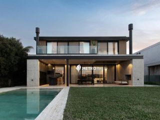 Foto 21 de Casa en Alquiler  con 4 habitaciones a la Laguna en Barbarita Tigre