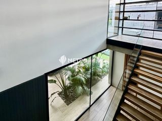Foto 37 de Casa Amoblada en Alquiler  con 4 habitaciones a la Laguna en Barbarita Tigre