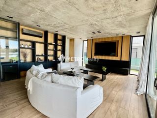 Foto 21 de Casa Amoblada en Alquiler  con 4 habitaciones a la Laguna en Barbarita Tigre