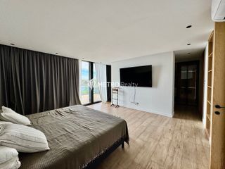 Foto 43 de Casa Amoblada en Alquiler  con 4 habitaciones a la Laguna en Barbarita Tigre