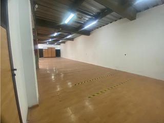 Foto 10 de Eloy Alfaro, Galpón en Renta, 775m2, 2 Ambientes