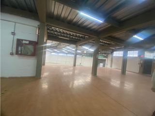 Foto 12 de Eloy Alfaro, Galpón en Renta, 775m2, 2 Ambientes