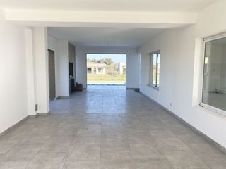 Foto 3 de ALQUILER DE CASA EN Pilar