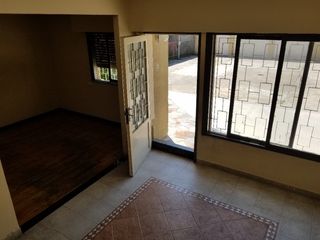 Foto 3 de Duplex en alquiler en Haedo Norte