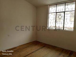 Foto 4 de TERRENO CON CASA DE VENTA EN LA MENA2, SUR DE QUITO