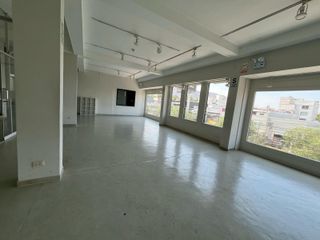 Foto 12 de LOCAL COMERCIAL EN AV PRIMAVERA