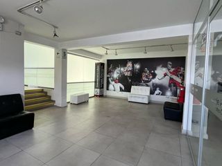 Foto 4 de LOCAL COMERCIAL EN AV PRIMAVERA