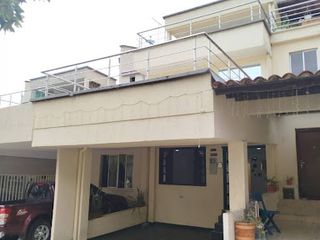 Foto 2 de ARRIENDO de CASAS en BUCARAMANGA