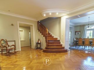 Foto 3 de Exclusiva residencia en Los Troncos