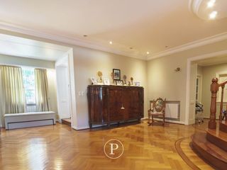 Foto 2 de Exclusiva residencia en Los Troncos
