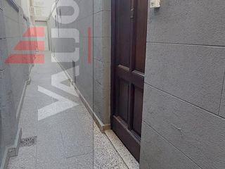 Foto 2 de PH en alquiler para uso Profesional unicamente