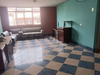 Foto 5 de CASA EN VENTA EN SAN JUAN DE LURIGANCHO – A PASOS DE LA ESTACIÓN SAN MARTÍN