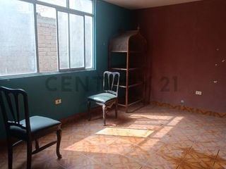 Foto 1 de CASA EN VENTA EN SAN JUAN DE LURIGANCHO – A PASOS DE LA ESTACIÓN SAN MARTÍN