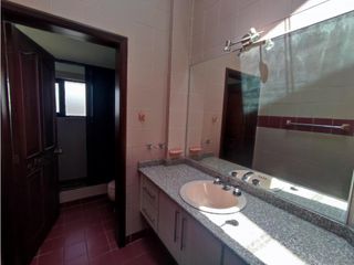 Foto 12 de Quito Tenis, Casa en renta, 280 m2, 2 hab, 4 baños, 1 parqueadero