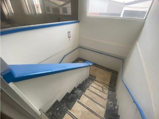 Foto 10 de Eloy Alfaro, Local Comercial en Renta, 400m2, 2 Ambientes