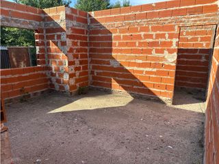 Foto 9 de Lote en Barrio El Chañar II con construcción a terminar.