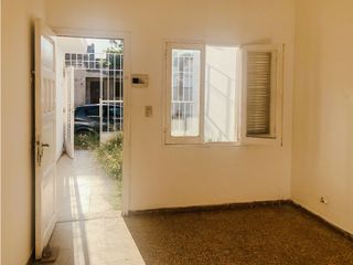 Foto 2 de ALQUILER - CASA 2 DORMITORIOS - YOFRE SUR