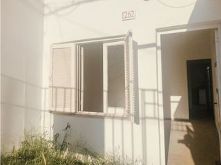 Foto 3 de ALQUILER - CASA 2 DORMITORIOS - YOFRE SUR