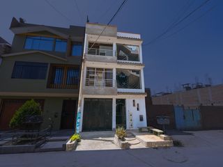 Foto 1 de Casa con 3 departamentos en Carabayllo