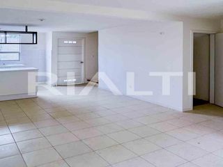 Foto 1 de Casa VIP en venta de oportunidad - Av. Simón Bolívar