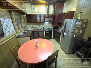 Foto 7 de Casa de 5 ambientes en venta, próxima al centro de Quilmes.
