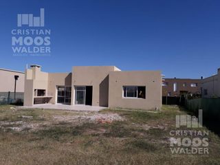 Foto 8 de Casa en venta - Villanueva barrio San Gabriel.