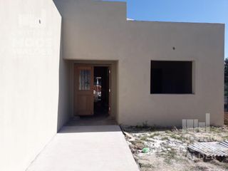 Foto 1 de Casa en venta - Villanueva barrio San Gabriel.