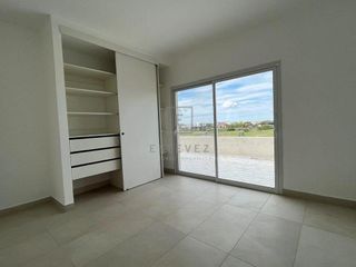 Foto 28 de Casa en venta a la Cancha de Golf sobre la Herradura. El Canton. Escobar