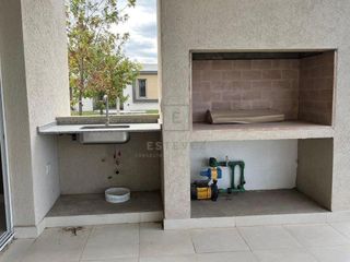 Foto 9 de Casa en venta a la Cancha de Golf sobre la Herradura. El Canton. Escobar
