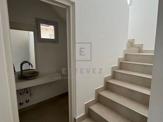 Foto 20 de Casa en venta a la Cancha de Golf sobre la Herradura. El Canton. Escobar