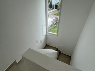 Foto 22 de Casa en venta a la Cancha de Golf sobre la Herradura. El Canton. Escobar