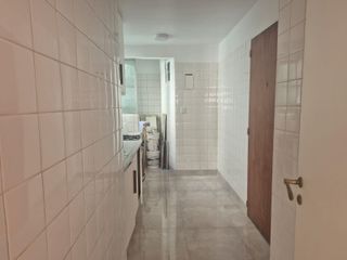 Foto 9 de Departamento en  Alquiler de tres ambientes en plaza Las Heras