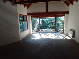 Foto 52 de GRAN OPORTUNIDAD!! Amplia Casa en Llao Llao