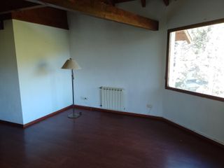 Foto 46 de GRAN OPORTUNIDAD!! Amplia Casa en Llao Llao