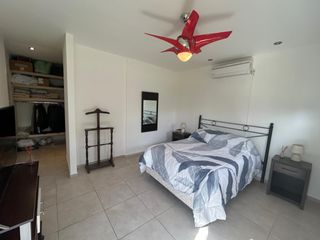 Foto 16 de VENTA CASA CANTÓN ISLAS:3 DORMITORIOS - PISCINA -GRAN LOTE JARDÍN PARQUIZADO -