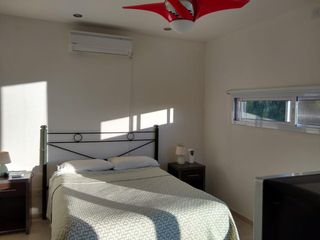 Foto 10 de VENTA CASA CANTÓN ISLAS:3 DORMITORIOS - PISCINA -GRAN LOTE JARDÍN PARQUIZADO -
