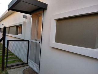 Foto 27 de VENTA CASA CANTÓN ISLAS:3 DORMITORIOS - PISCINA -GRAN LOTE JARDÍN PARQUIZADO -
