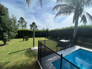 Foto 14 de VENTA CASA CANTÓN ISLAS:3 DORMITORIOS - PISCINA -GRAN LOTE JARDÍN PARQUIZADO -